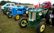stare traktory minikowo 2011 Historyczne maszyny rolnicze