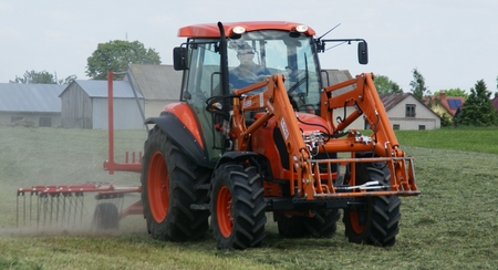 kubota m6040 Wakacyjna promocja ciągników rolniczych Kubota